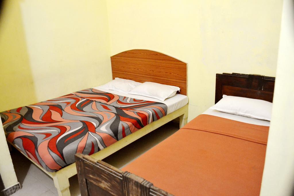 Galaxy Comforts Hotel Mysore Exterior photo